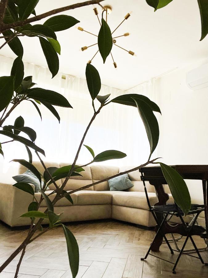 Suitesflores - Bright And Cozy Apartment In Verona Exterior foto
